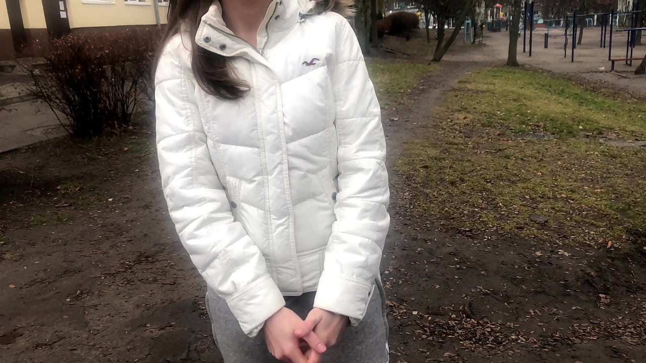 Etranj Pou Lajan Souse Et Fucked. Amatè Ris. Avèk Pale.